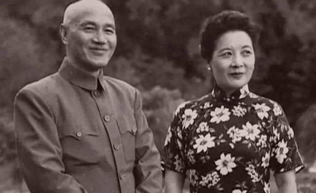 蒋介石遗体（蒋介石遗体照片）